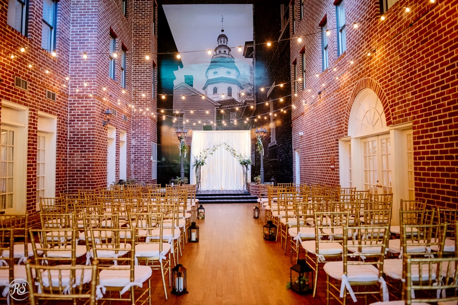 Historic Annapolis Inns Wedding . Cafe light wedding ceremony 