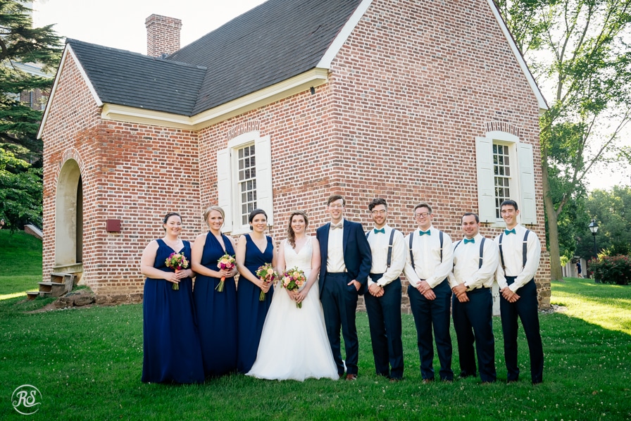 Annapolis State circle wedding photos of wedding party 