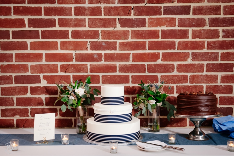 Governor Calvert House Annapolis Wedding cake by Sugarbakers Cakes 