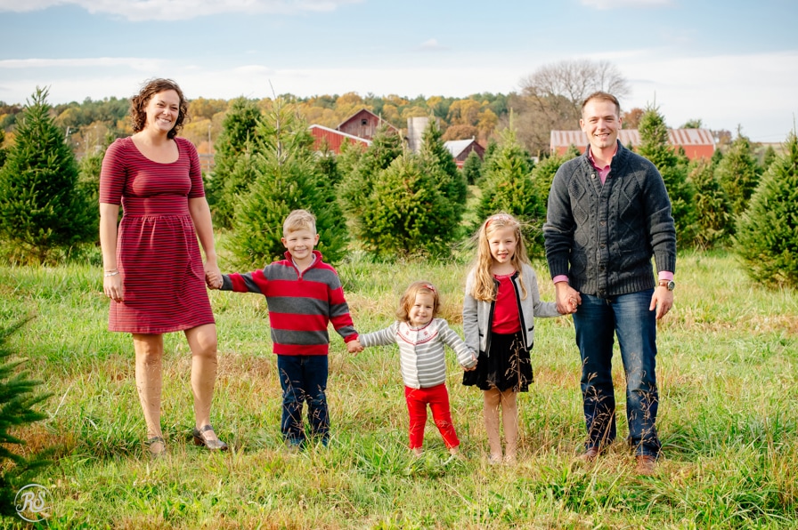 Family Photo session at Farm in Maryland