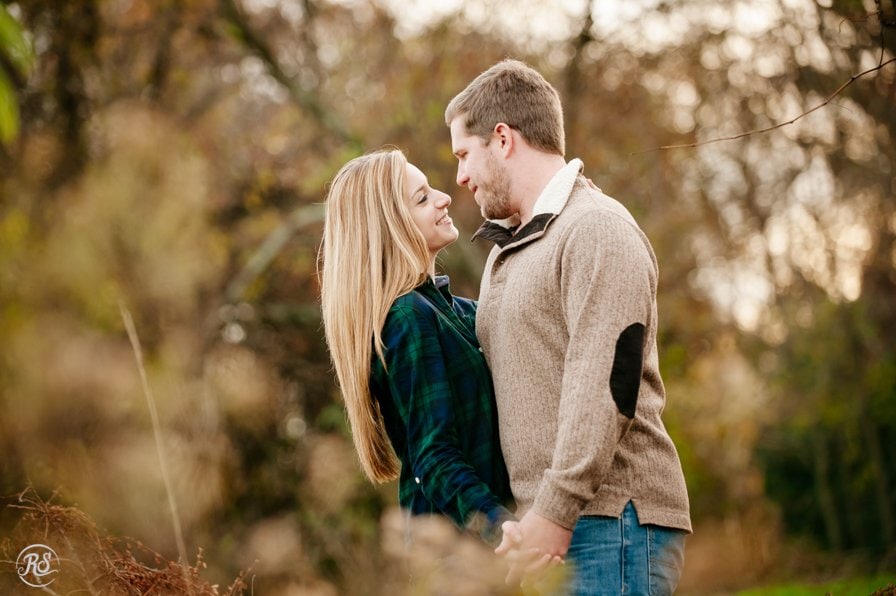 fall engagement session ideas 