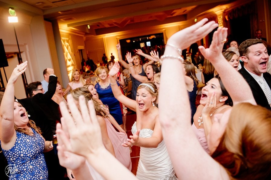 Awesome wedding dance party photos