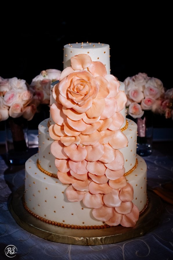 Intricate wedding cakes 