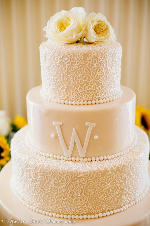Intricate wedding cake